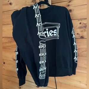 Aries set sweater and sweatpants. Like new.